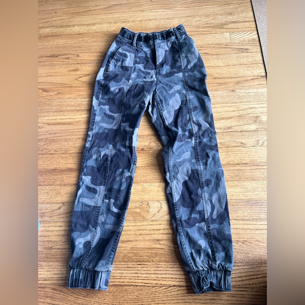 Holister Camo Print Cargo Pants